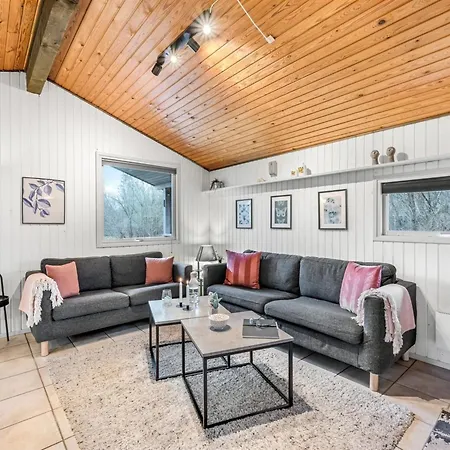 Barni - 11km From The Sea By Interhome